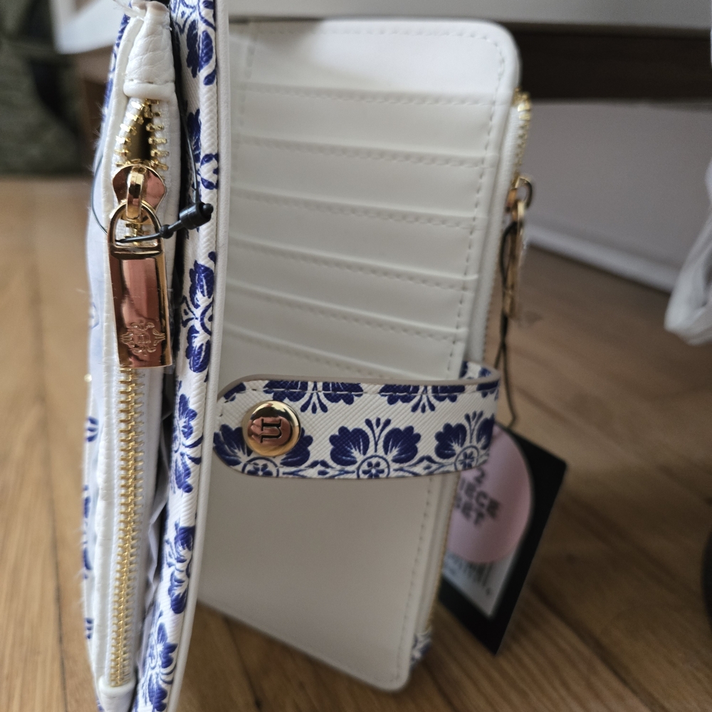 Nanette Lepore Blue Floral Wallet - Blue & White Women's Clutch - Picture 4 of 4